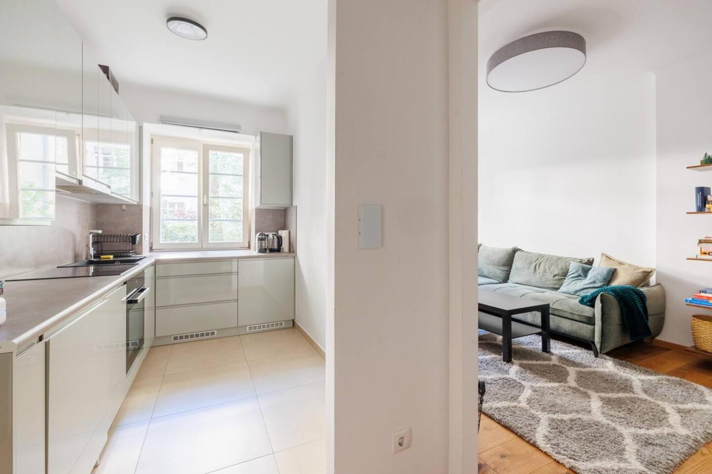 Apartment Vienna Near Metro - Netflix - Free Wifi ภายนอก รูปภาพ