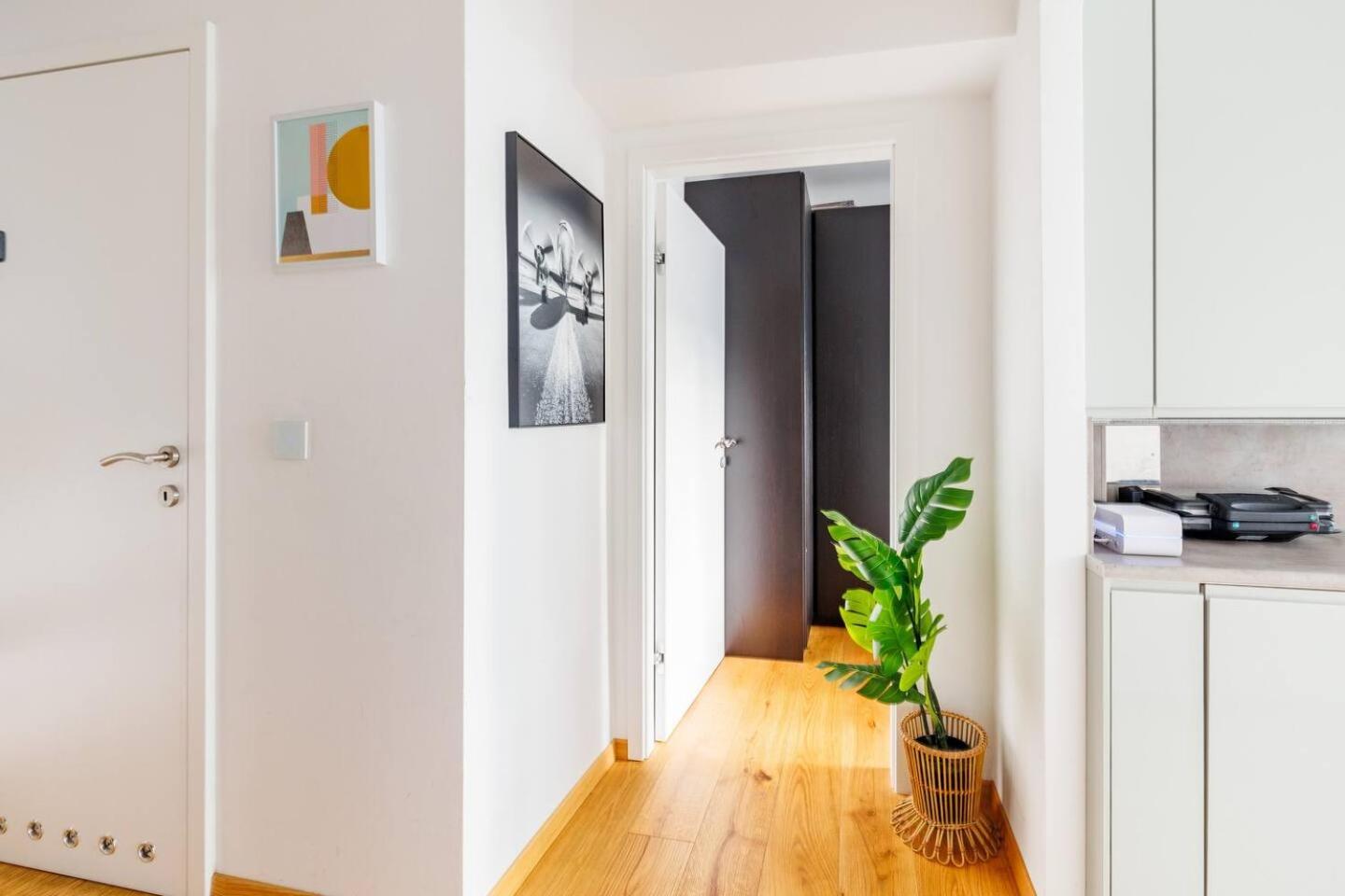 Apartment Vienna Near Metro - Netflix - Free Wifi ภายนอก รูปภาพ
